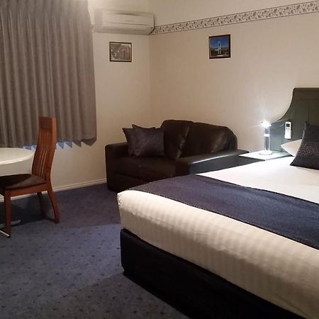 Ararat Southern Cross Motor Inn Bagian luar foto