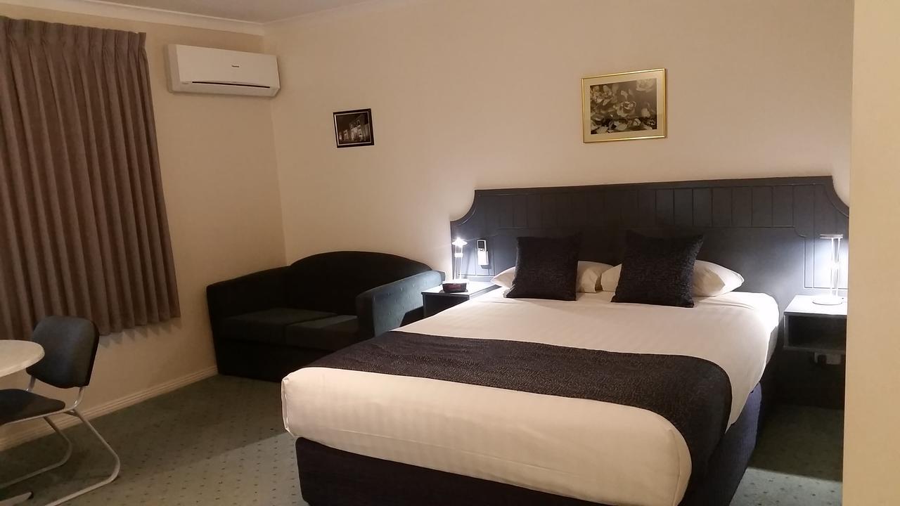 Ararat Southern Cross Motor Inn Bagian luar foto